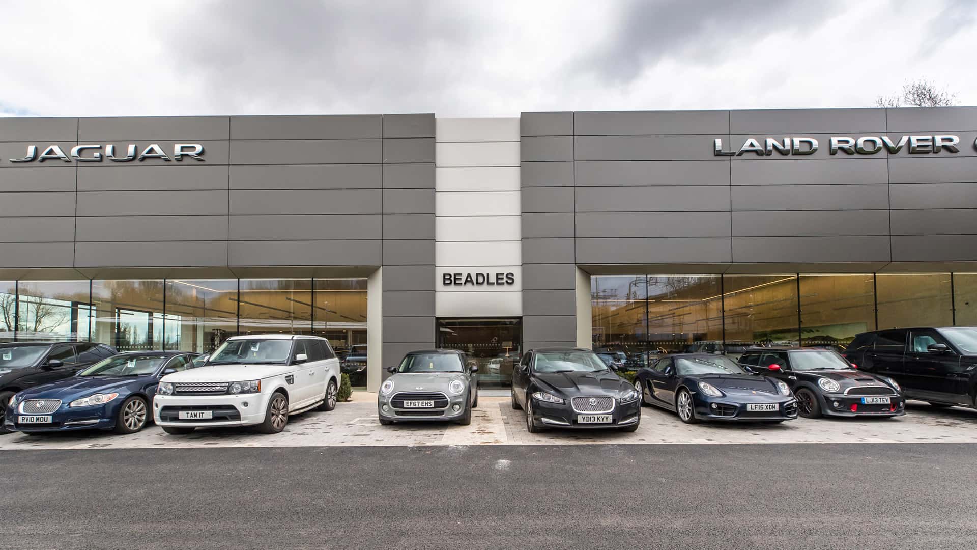 MNP Jaguar Land Rover, Watford