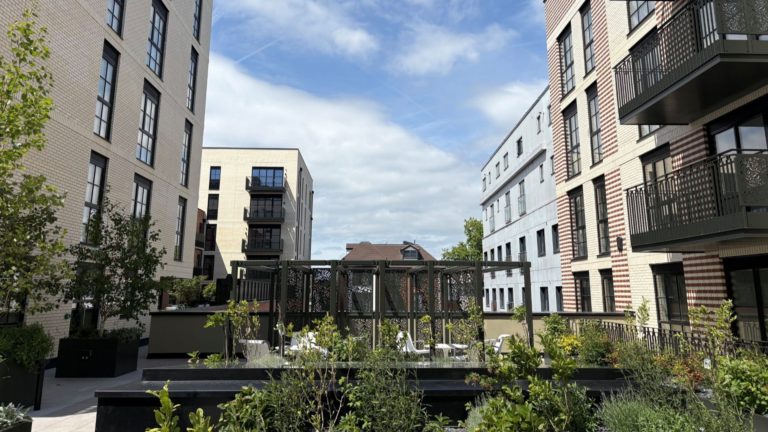 Botanical Place