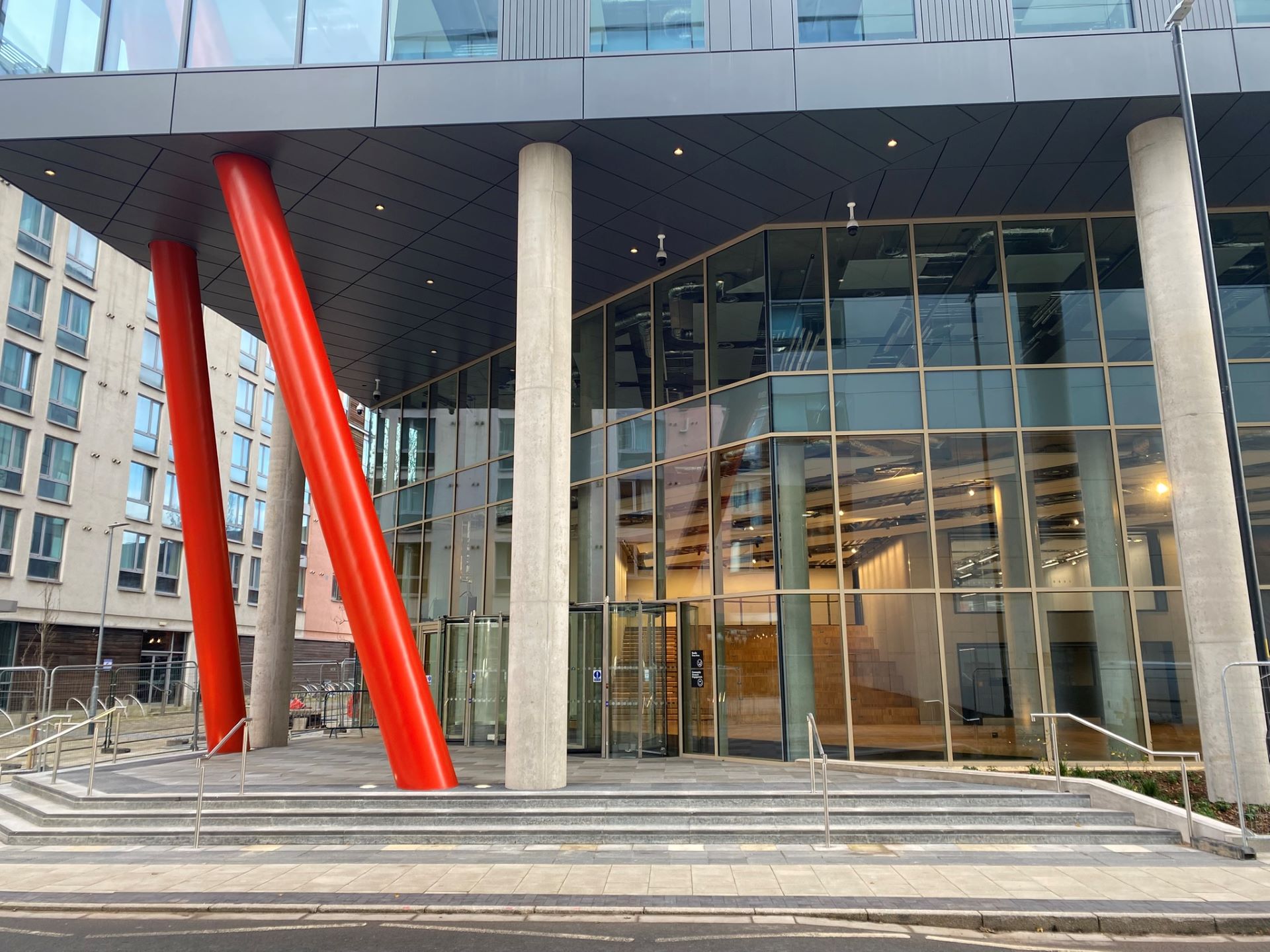 4 Glass Wharf
